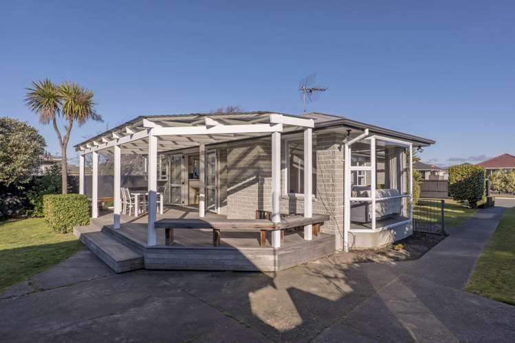 5 Helmsdale Street Burwood_5