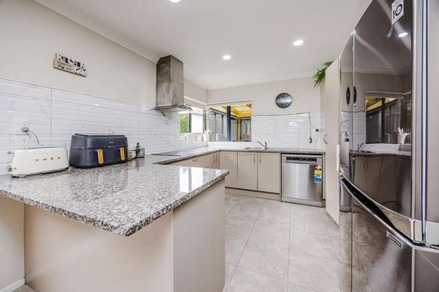 69 Mandival Avenue Flat Bush_4