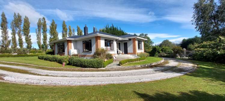 1216 Waimumu Road Waimumu_2