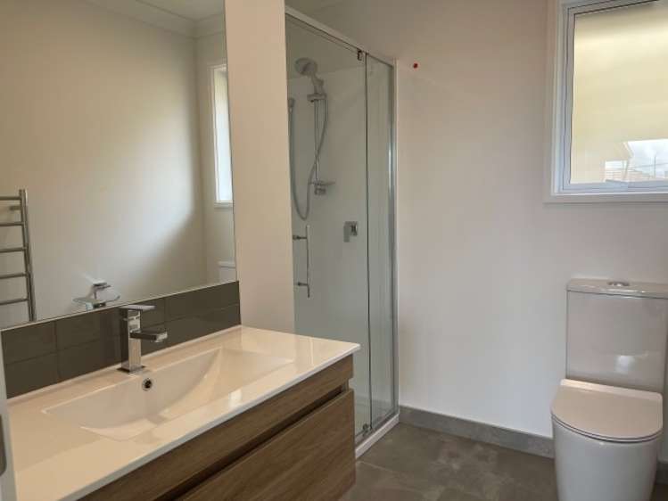 44 Sharman Place 11554_4