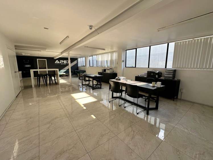 124 Captain Springs Road Onehunga_11