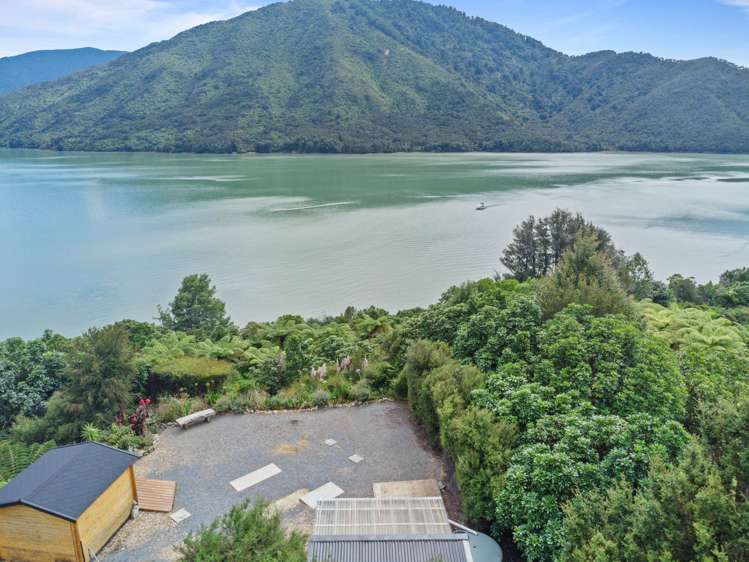 712 Queen Charlotte Drive Havelock_6