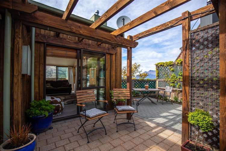 9 Miners Lane Queenstown_23