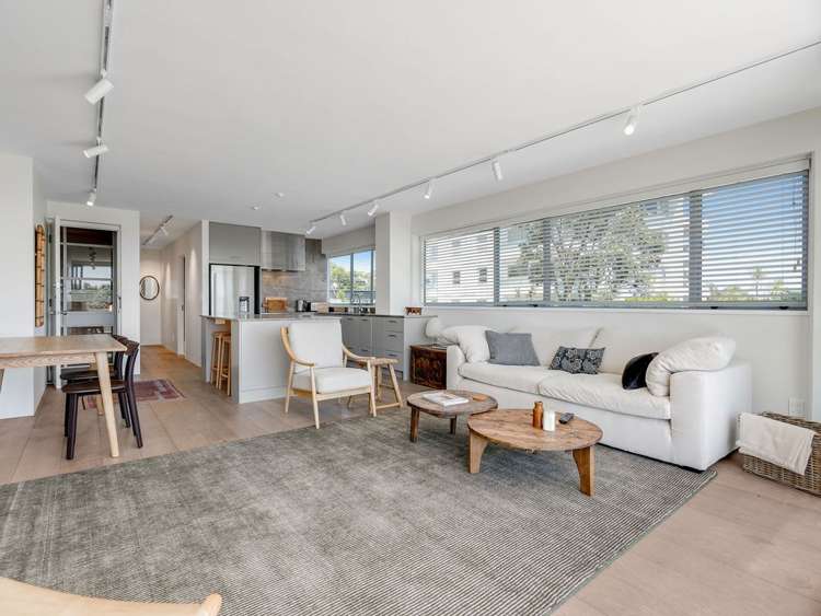4/57 Sarsfield Street 1685_6