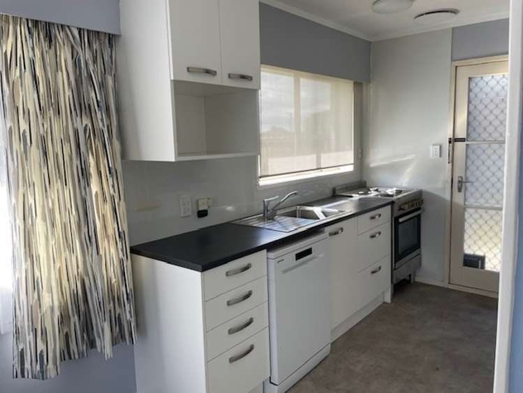 2/133 Wyllie Road 10695_6