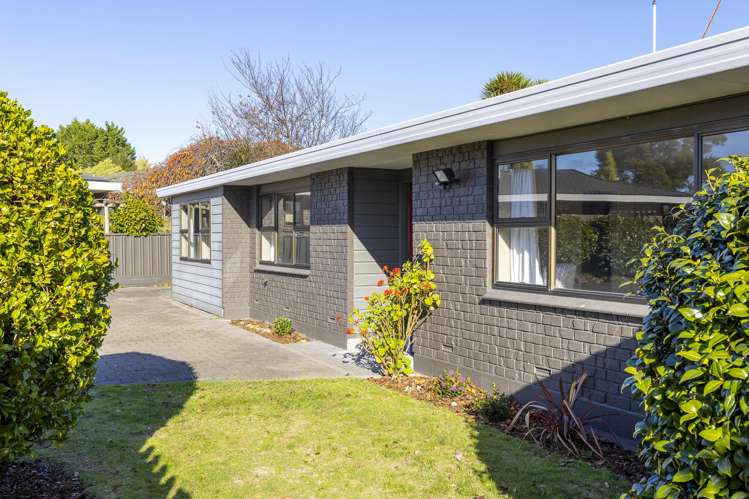 2/7 Kathleen Place Rainbow Point_26