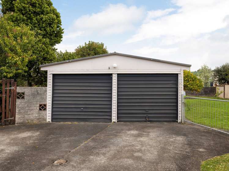 11 Forth Crescent Glenview_20