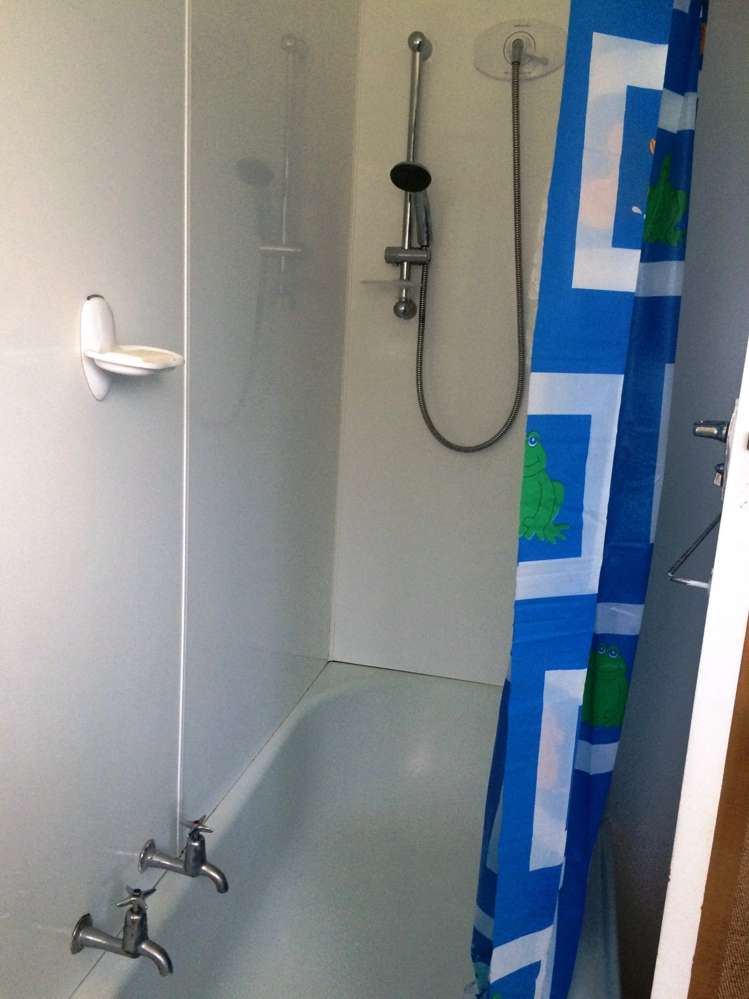 2/84a Trafalgar Street Onehunga_2