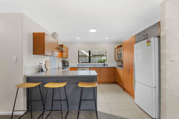 19 Cayman Close Shirley_4