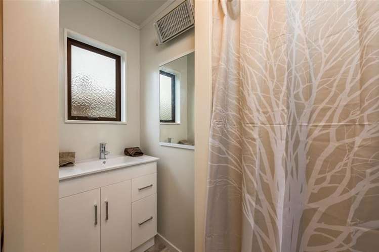 38 Faulkland Drive Witherlea_8