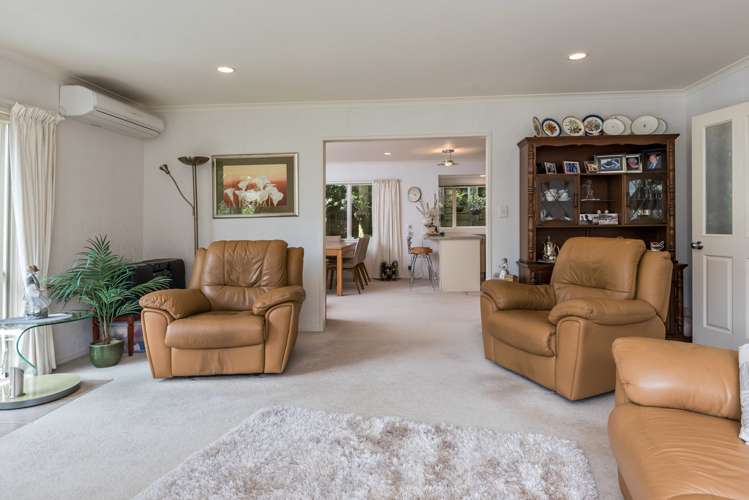 5b Luana Way Bucklands Beach_21