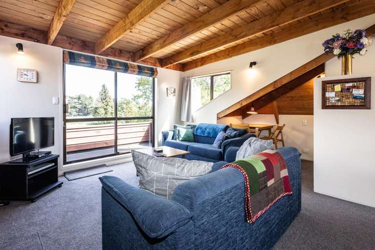 14 Tawa Street Ohakune_6