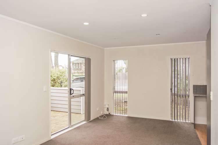 26a Duncan Avenue Te Atatu South_5