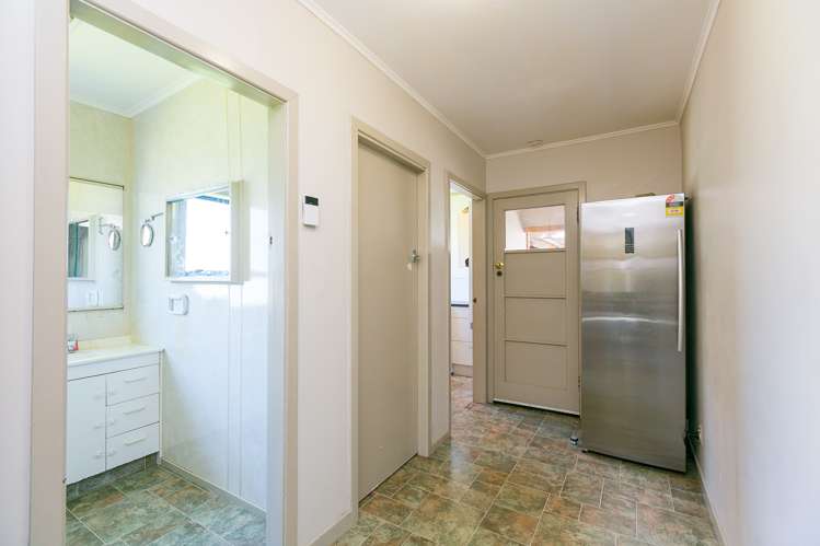 8 Harris Street Waitara_10