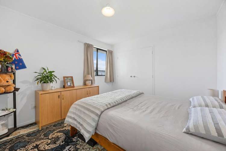 29 Woodbank Drive Glen Eden_7