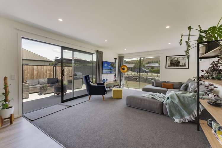 8 Erskine Street Dalefield/Wakatipu Basin_9