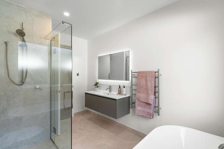 12 Waianiwa Place Burwood_18