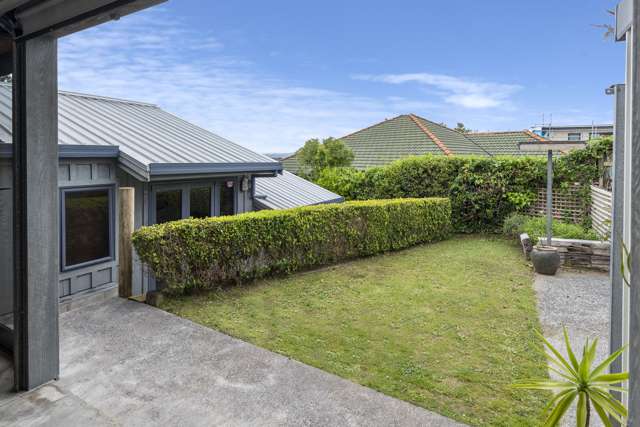 2/8 Waterloo Street Howick_4