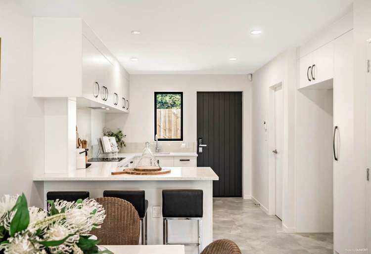 6/107 Porchester Road_1