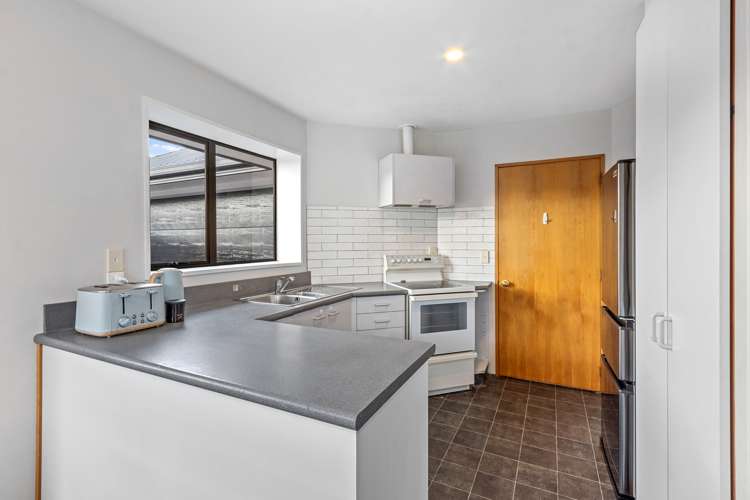 2/5 Astor Place Halswell_5