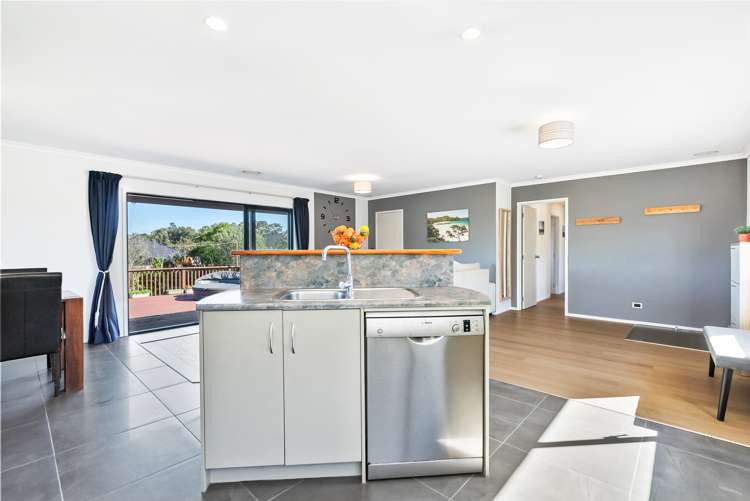 20b Kiteone Road Parua Bay_7