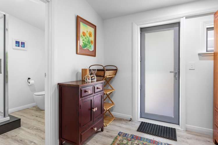 73 Dunns Avenue The Pines Beach_16