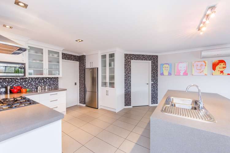 25 Johnstone Drive Fitzherbert_3