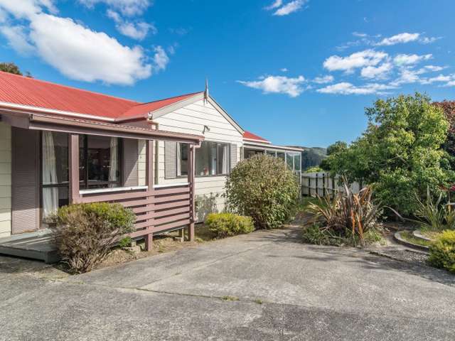 56 Woodhouse Avenue Karori_3