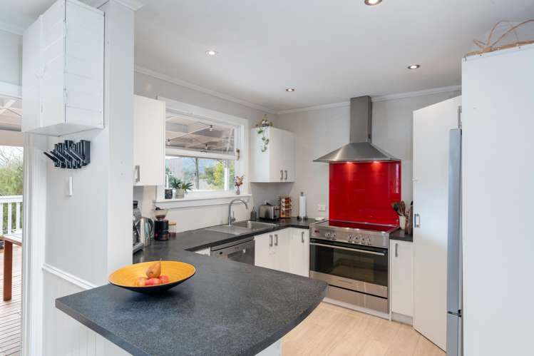 124 Wyndham Road Pinehaven_3