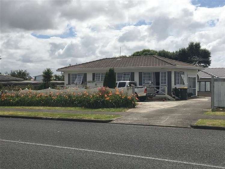 54 Maplesden Drive Clendon Park_0