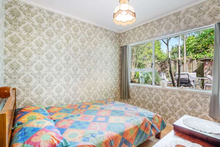 2/9 Pamela Place New Lynn_11