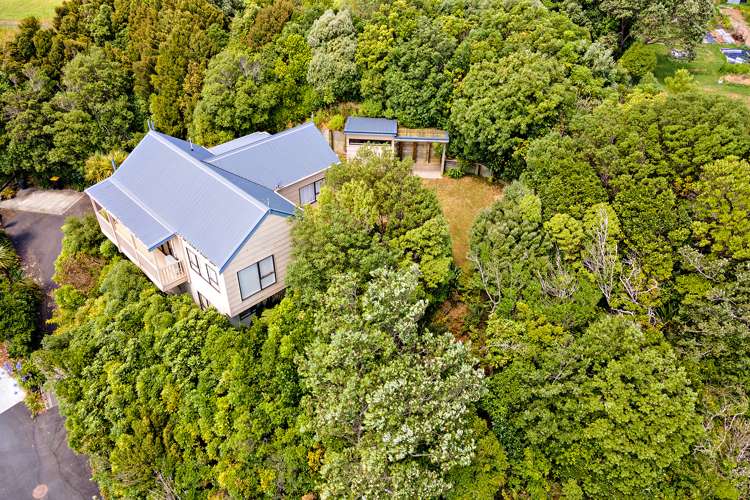 4 Bushland Grove Paparangi_17