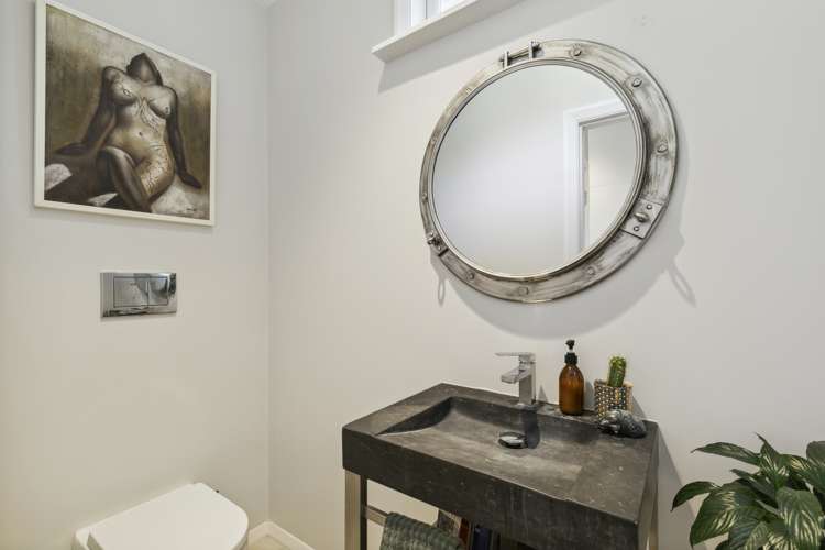 8 Nakora Road Karaka Bays_13