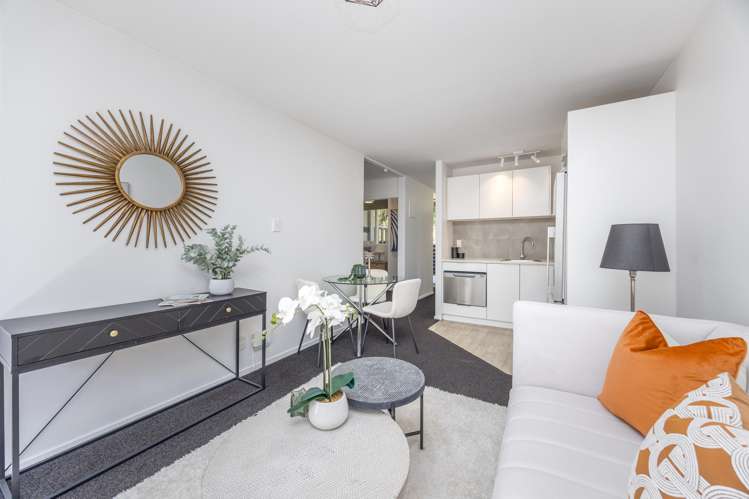 3/9 Don Croot Street Morningside_1