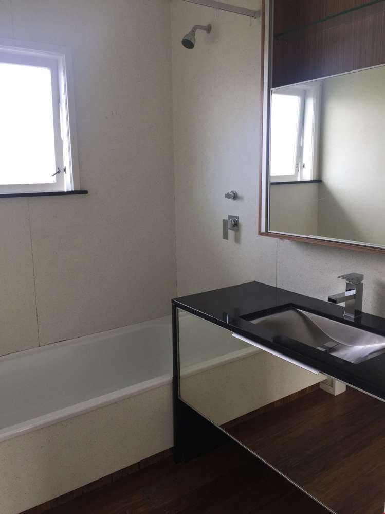 47 School Road Te Atatu South_10