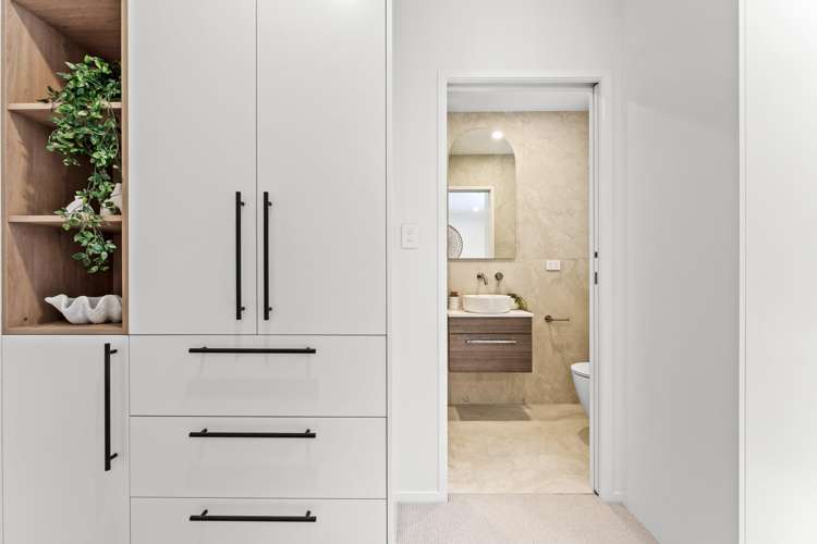 36B The Circle Manly_18