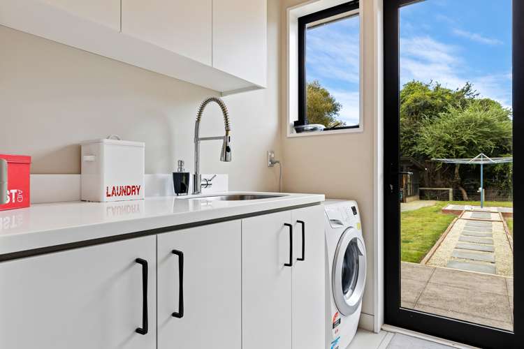 10a Crawford Close Amberley_18