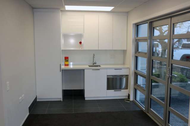 8/15 Sir Gil Simpson Drive Burnside_1