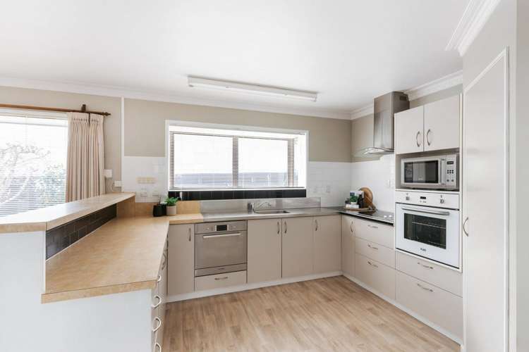 4 Goods Road Otumoetai_13