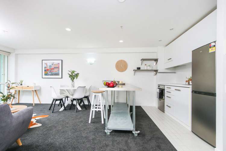 402/10 Waterloo Quadrant Auckland Central_5