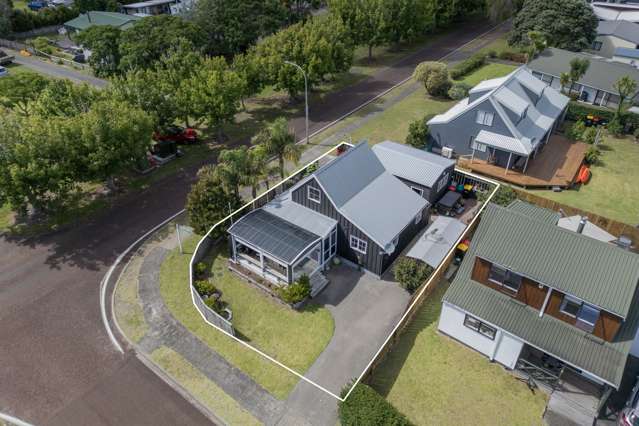 1a Campbell Court Pauanui_2