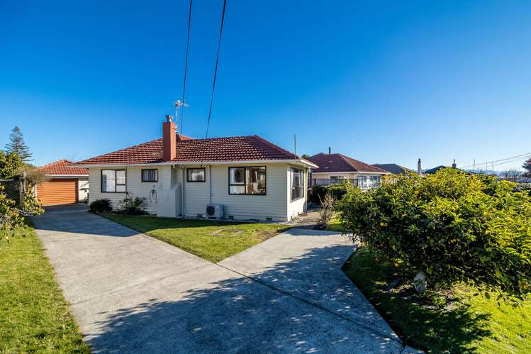 14 Manson Avenue Stoke_17