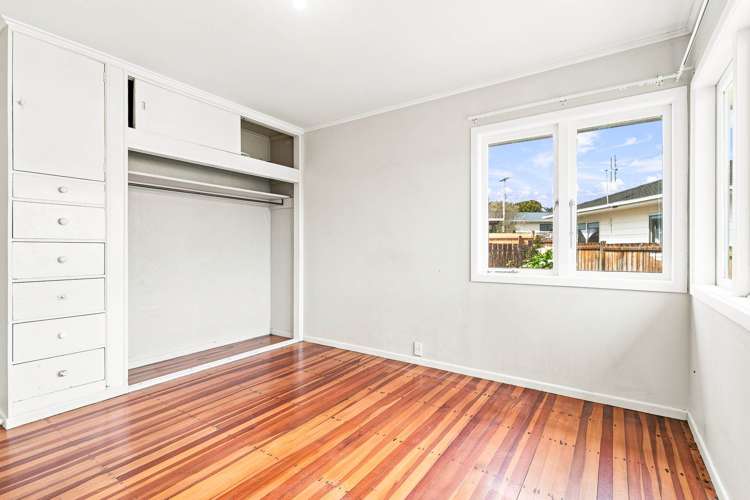 3 Ozich Avenue Te Atatu South_10