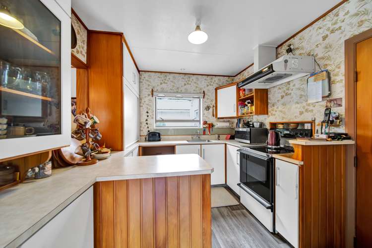 149 South Road Hawera_11