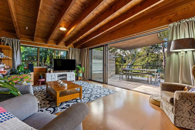 9 Ferndale Avenue Leigh_6