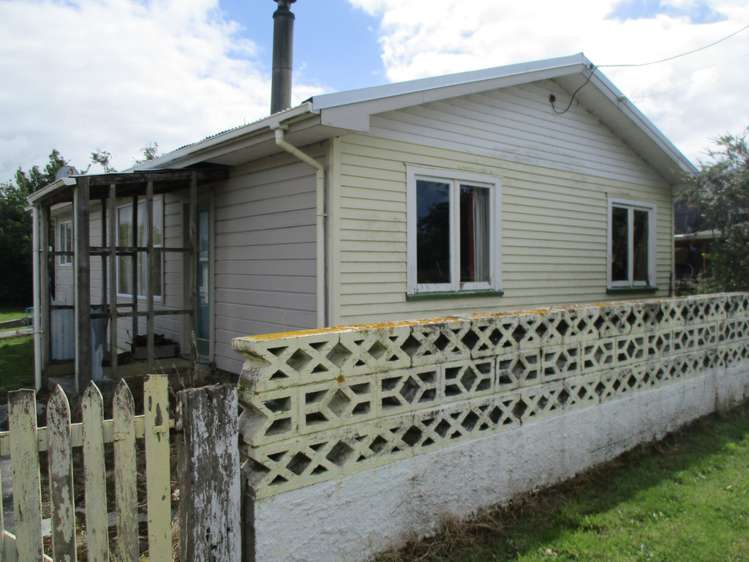 29 Ryley Street Owaka_15