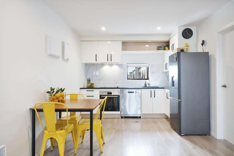 4/115 Swanson Road Henderson_14