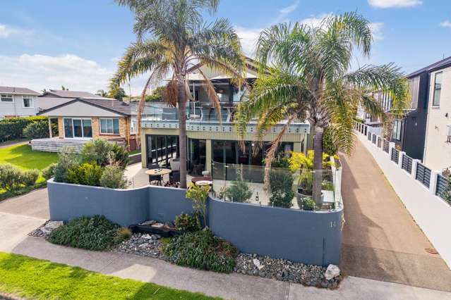 Beachfront bliss in Macleans zone