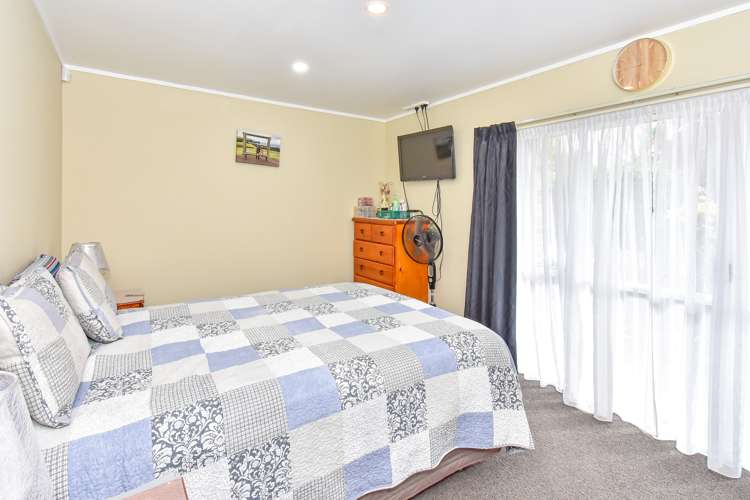2/13 Bunnythorpe Road Papakura_5