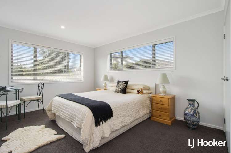 17 Athenree Heights Athenree_24